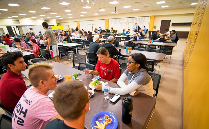 Image of Students in Strosacker Dining Room